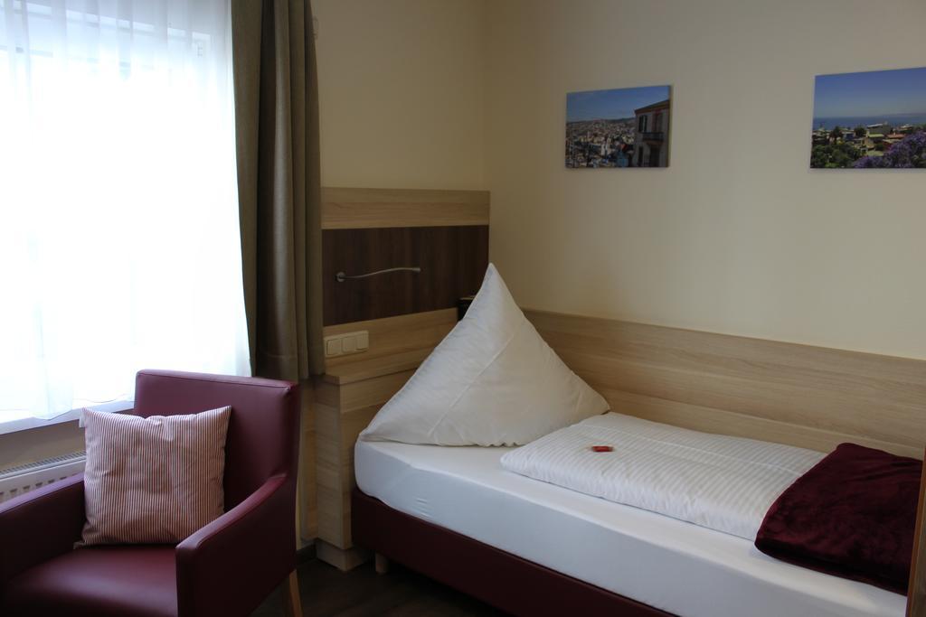 Gastehaus Anton Hotel Oberursel Zewnętrze zdjęcie