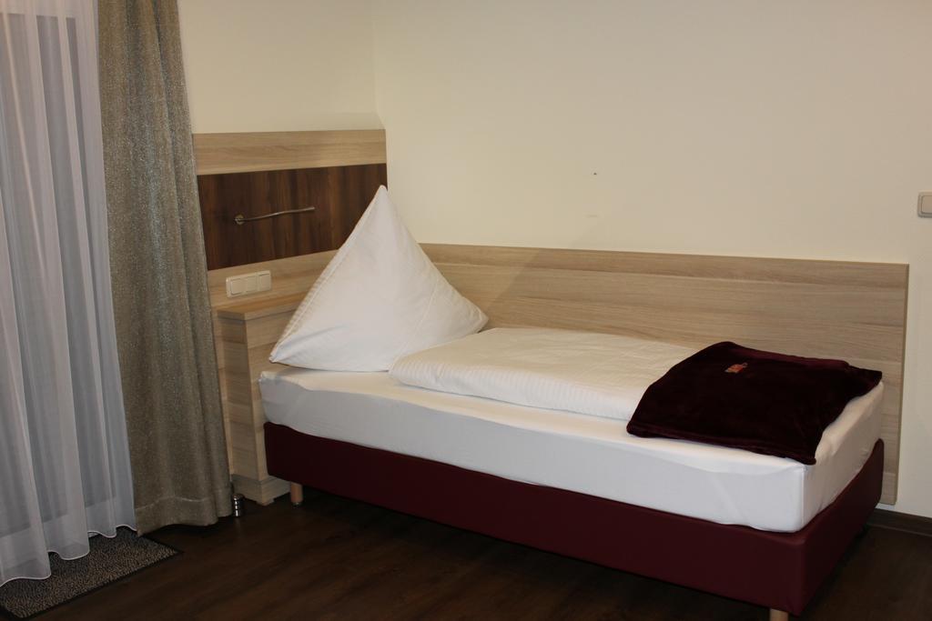 Gastehaus Anton Hotel Oberursel Zewnętrze zdjęcie